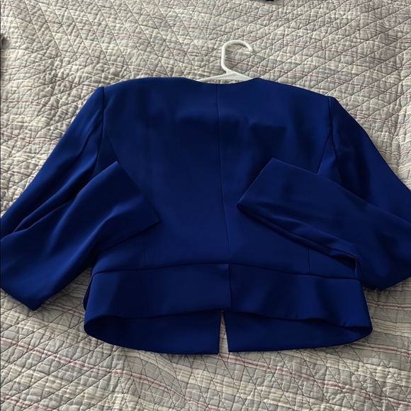 BCBGMaxAzria Blue Blazer with Ruffled Collar and Cropped Design - Picture 3 of 4